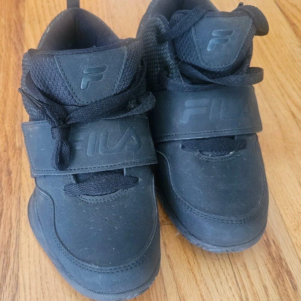 Fila Boys Shoes size 5